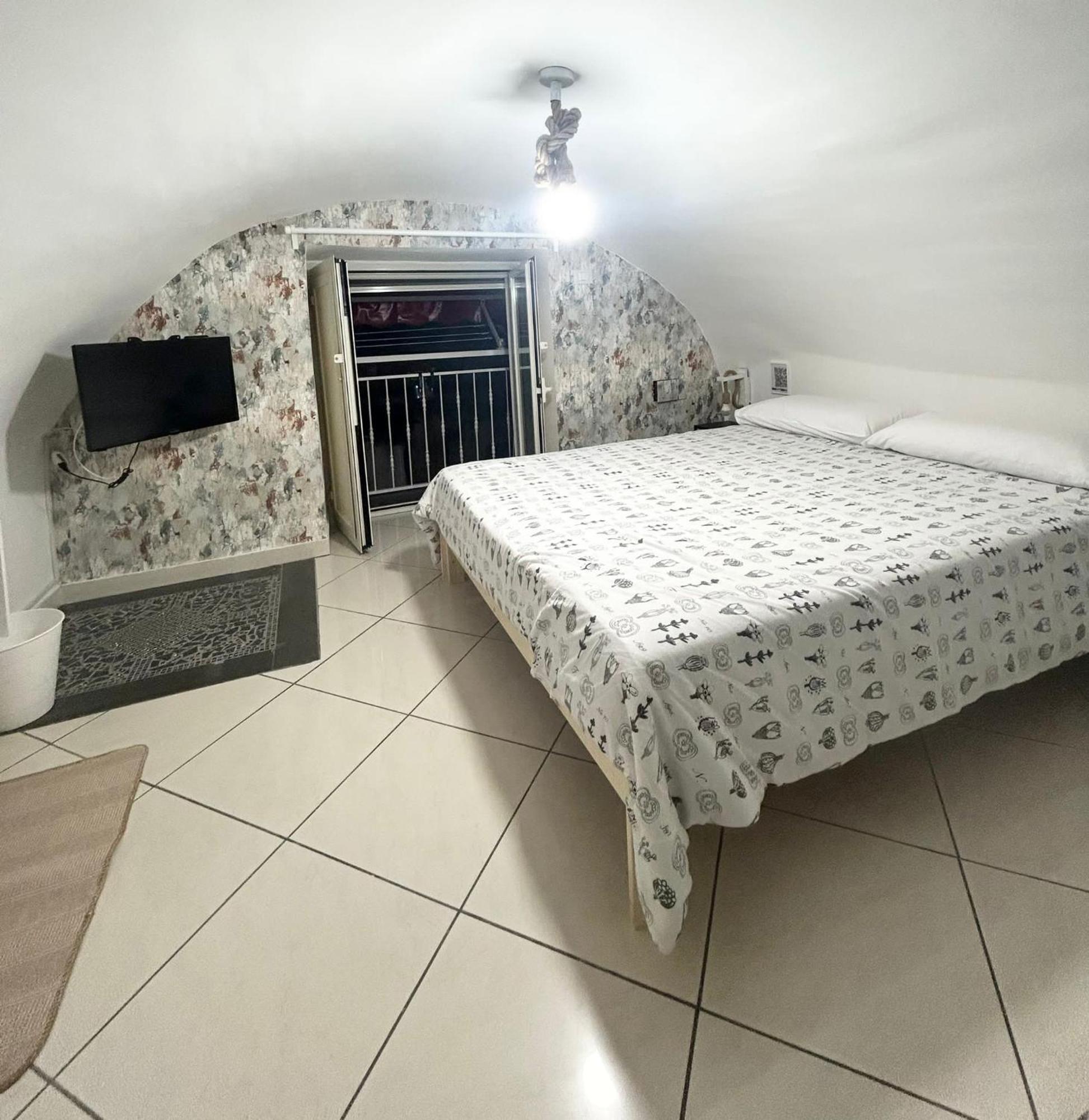 Вилла Casa Della Felicita Неаполь Экстерьер фото
